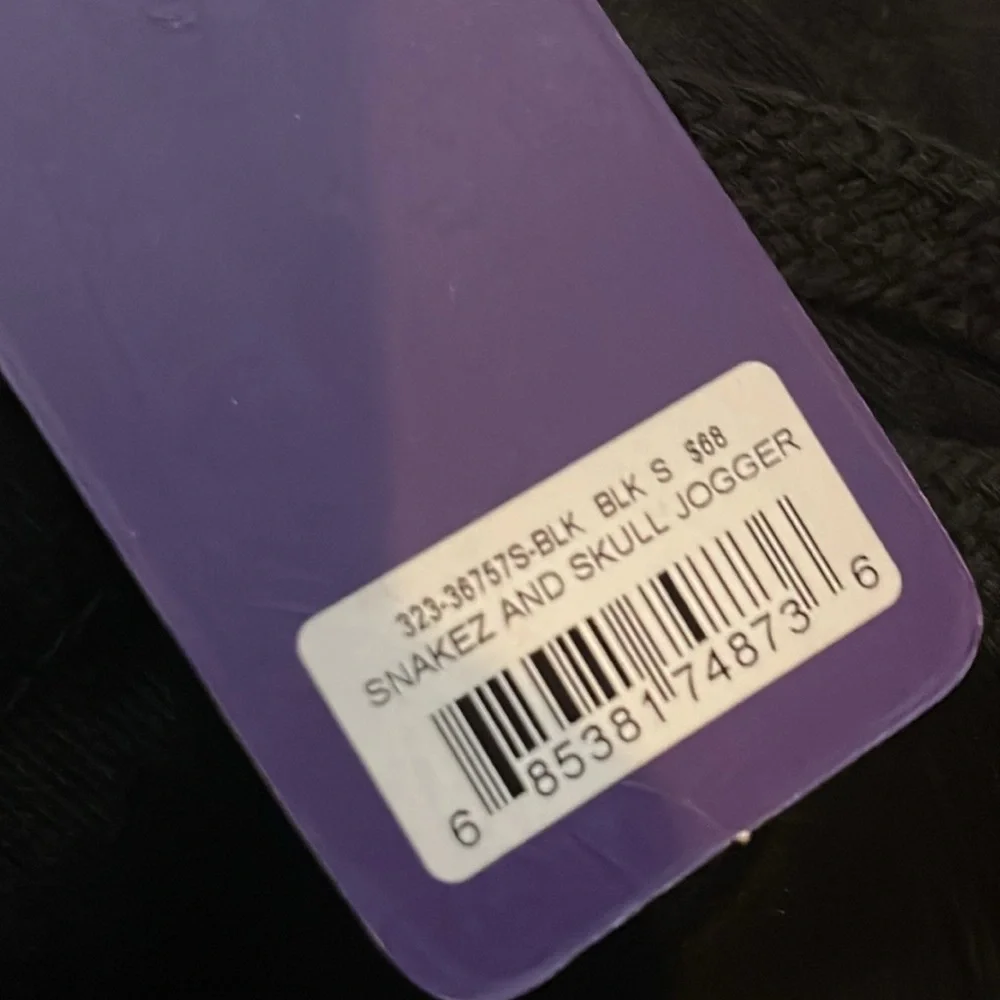 NWT Runtz snakes and skull joggers